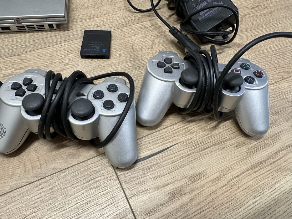 Sony PlayStation 2 slim 7000 диски 2 джостики