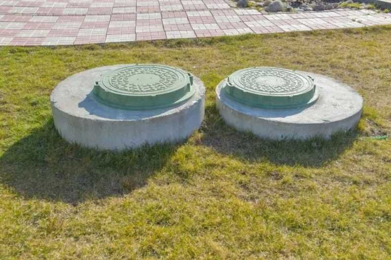 Постройка сливной ямы, септик, копка выгребной ямы, замена труб