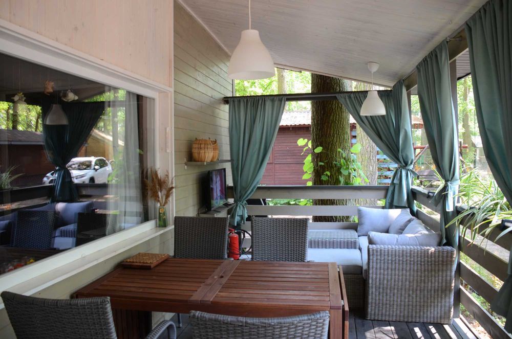 Domek 4 os. w lesie nad jeziorem k. Płocka (Grabina)