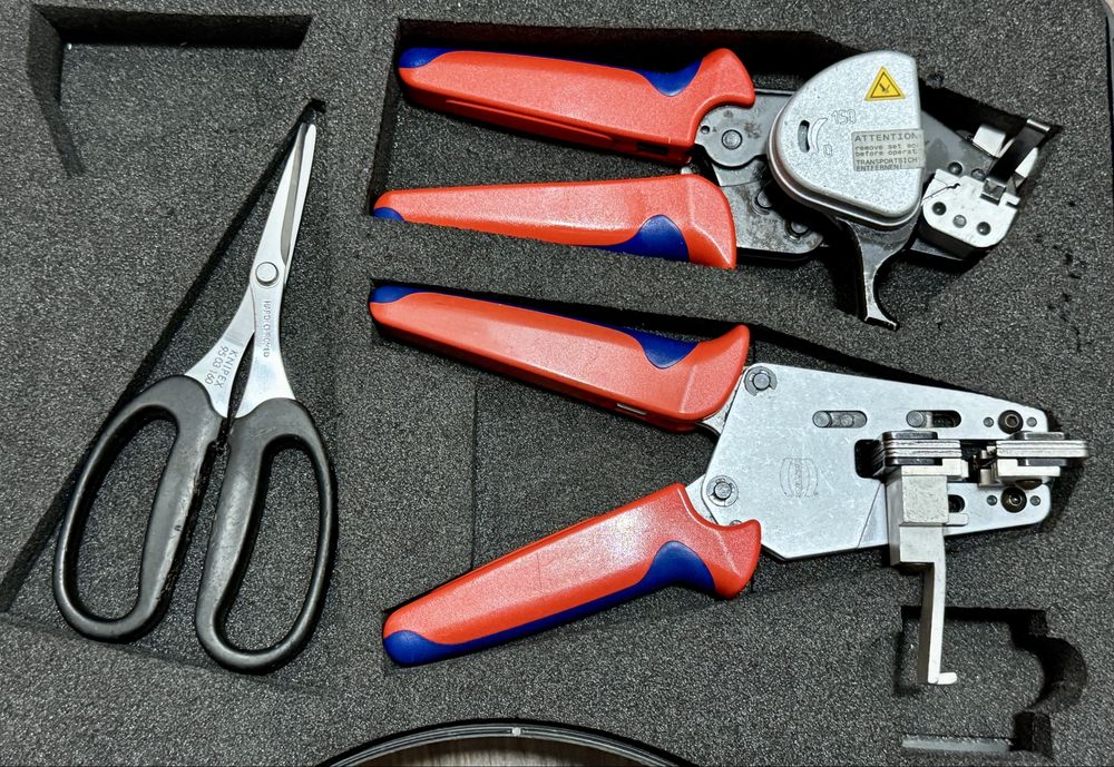 4x Harting przemysłowe narzedzie do stykow optycznych SCRJ POF 915 -4szt