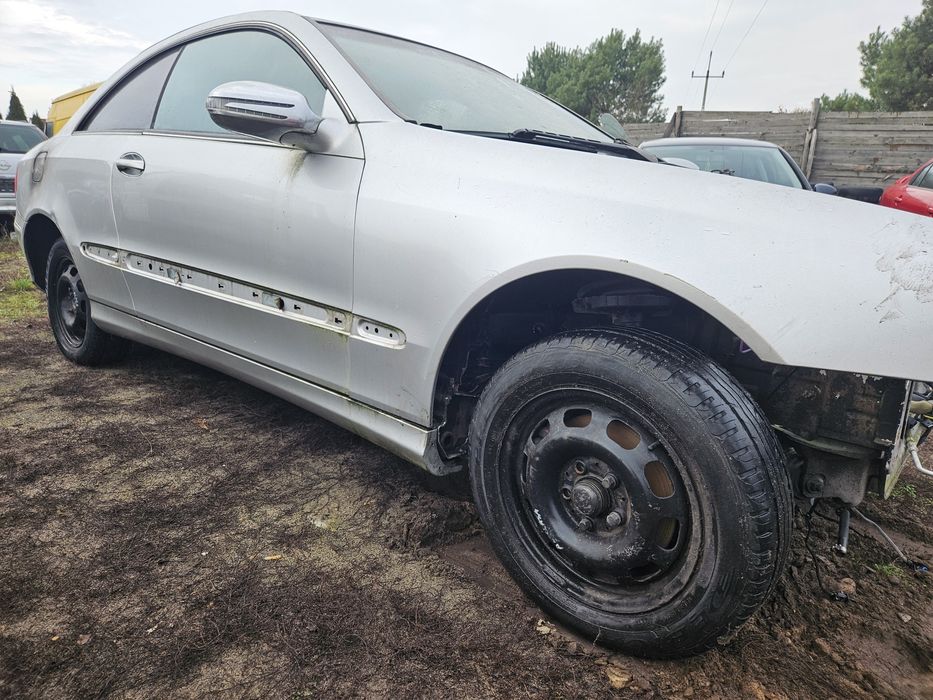 Mercedes w209 clk 744  lampa klapa drzwi maglownica