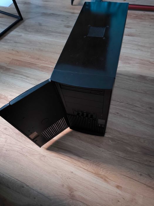 Komputer stacjonarny AMD Phenom II X4, AMD Radeon R9 270X