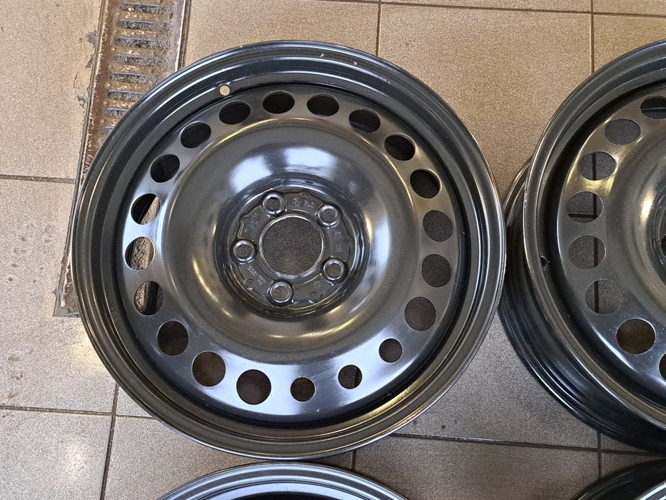 Felgi stalowe 17 MERCEDES 5x112 C-Klasa CLA A-Klasa B-Klasa Vito