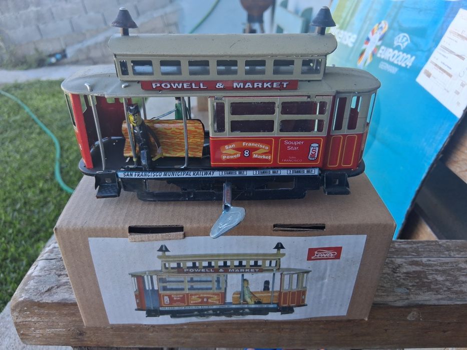 Colecao completa 25 brinquedos com caixa  não vendo separados