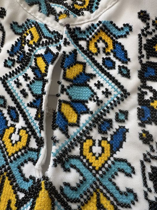 Вишиванка з тризубом синьо-жовта