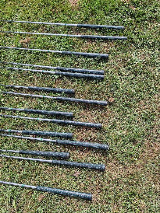 Kije golfowe komplet 14 szt Champiion metal chrom.