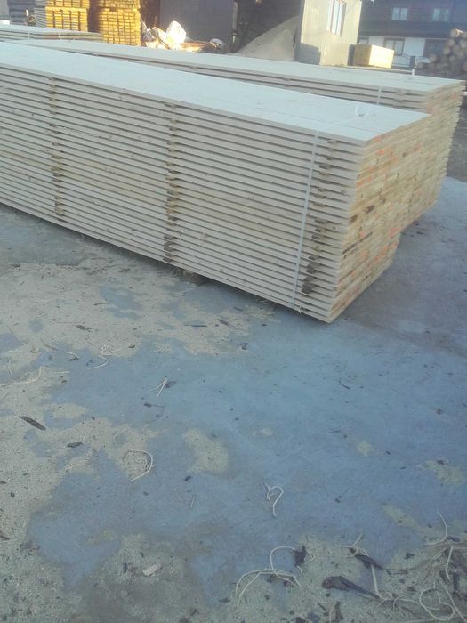 Więźba dachowa /krokwie/łaty/deski