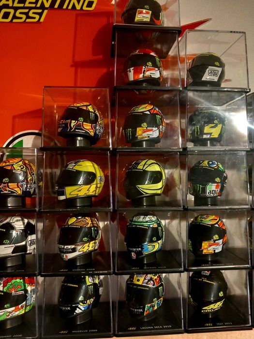 Colecao VR46 capacetes completta