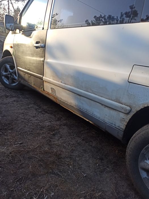 Мерседес віто 638