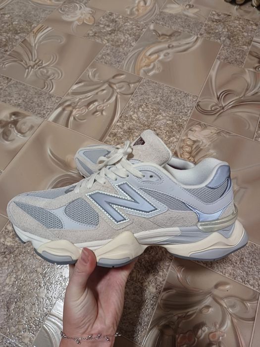 Кросівки new balance 9060, 43 розмір на 27.5