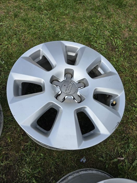 Felgi aluminiowe 16 cali Audi A4 A6 ET 37