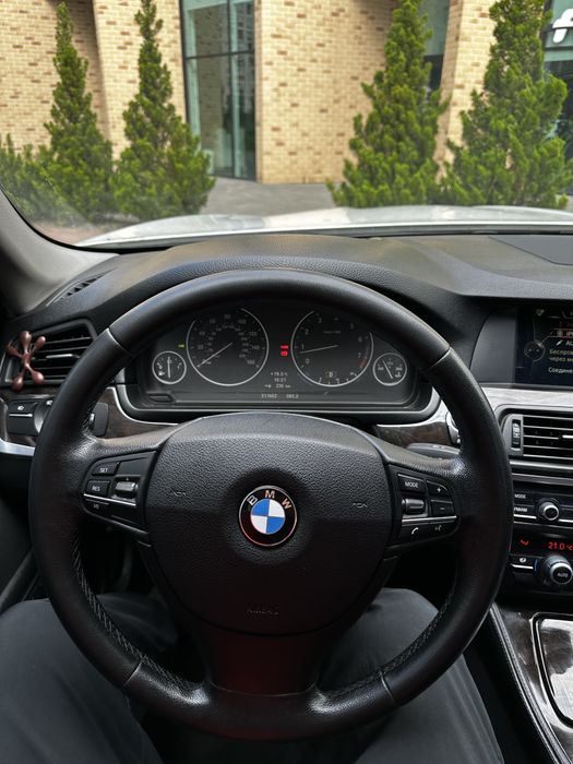BMW F10 528i 2013