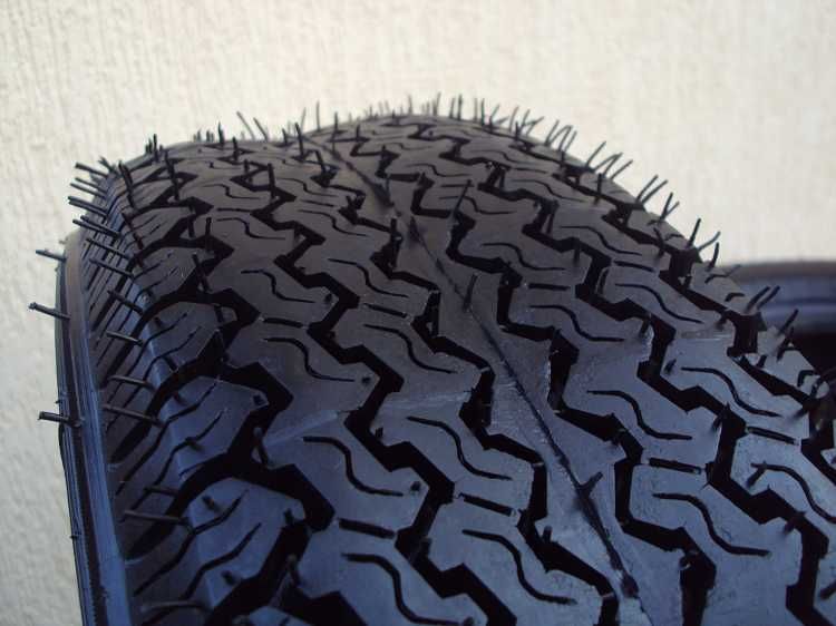 6.45-13 М-145  гума Москвіч