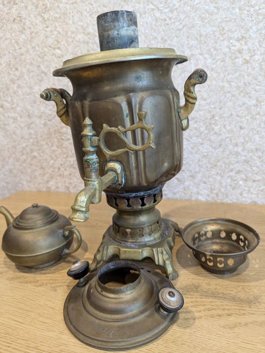 Старовинний самовар