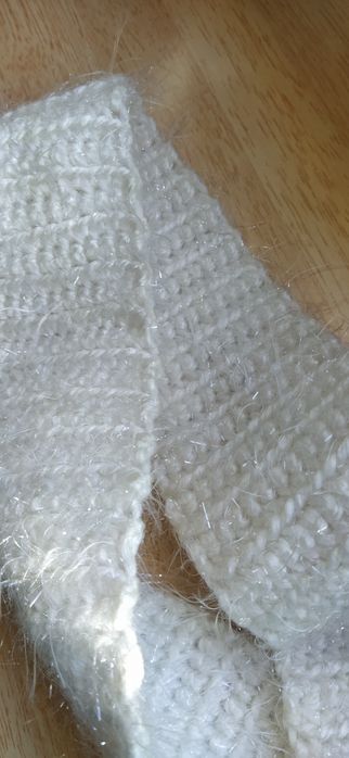 Cachecol branco com brilho