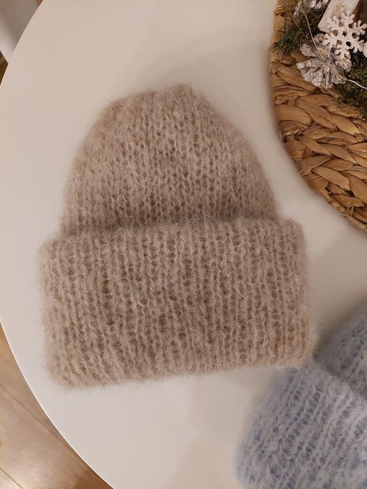 Puchata czapka alpaka merino wata cukrowa jasny beż beżowa