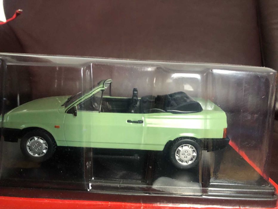 Модель авто ВАЗ-2108 кабріо"Наташа" 1:24