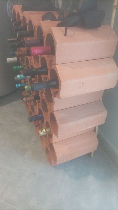 Garrafeira em Terracota / Barro (18 Módulos Duplos = 36 Garrafas)