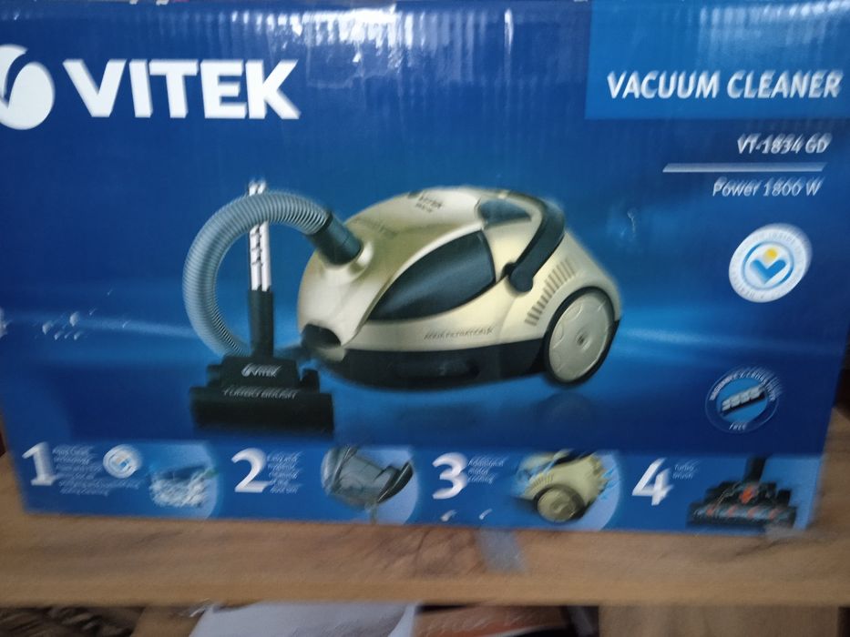 Пилосос Vitek VT-1834 GD.