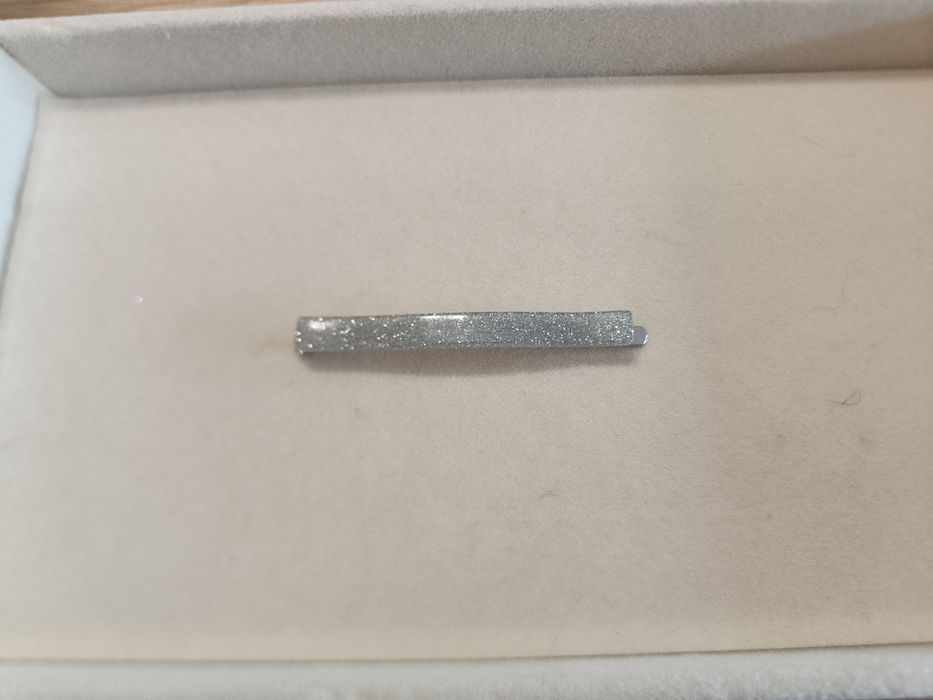 Srebrna wsuwka do włosów z brokatem ozdobna nowa