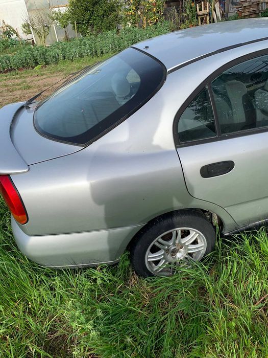 MITSUBISHI Carisma para peças