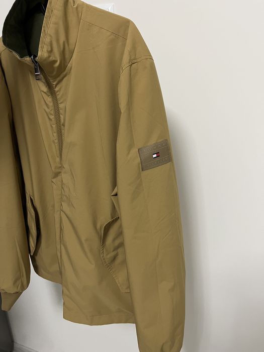 Tommy hilfiger чоловіча двостороння вітровка reversible