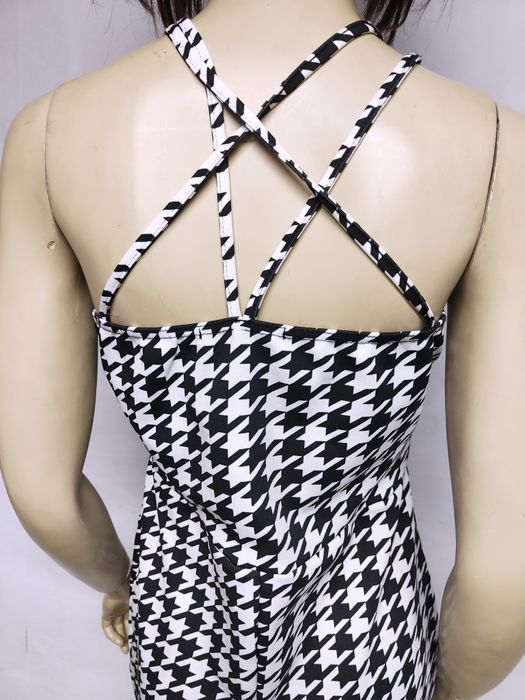 Sukienka damska w pepitkę na ramiączkach z dekoltem przed kolano 40 42