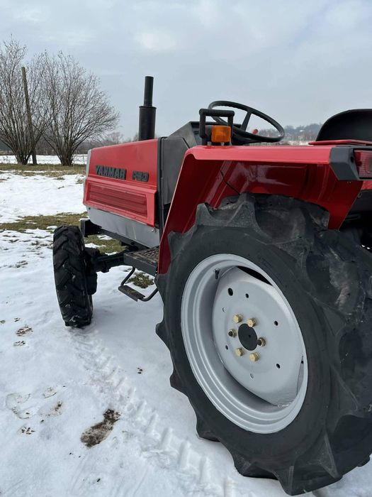 Japoński traktor moc20 yanmar kubota mitsubishi