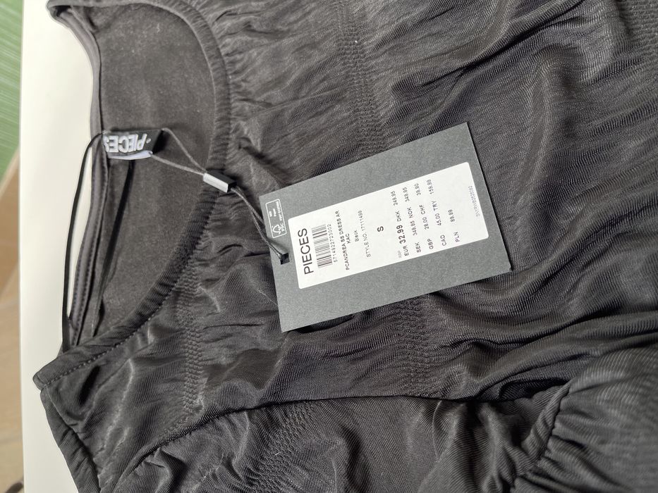 Pieces - Andrea - чорна міні сукня з воланами