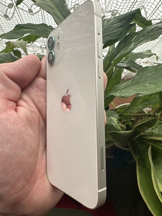 Apple iPhone 12 biały