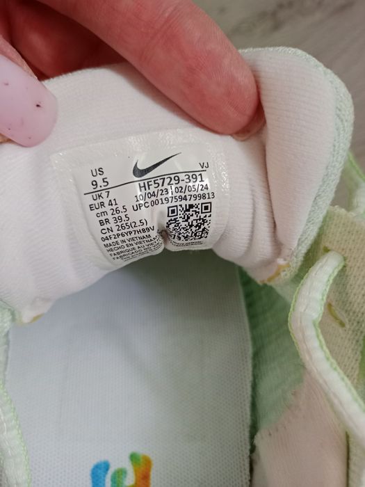 Кросівки Nike  Invincible Run 3