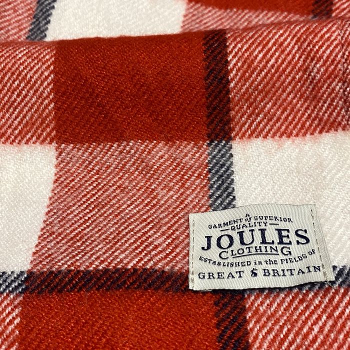 Ekegancki brytyjski szalik w kratkę