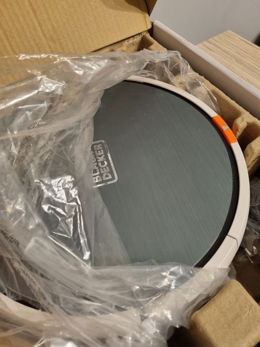 Robot sprzątający odkurzacz mop BLACK&DECKER BXRV500E, z funkcją zdaln