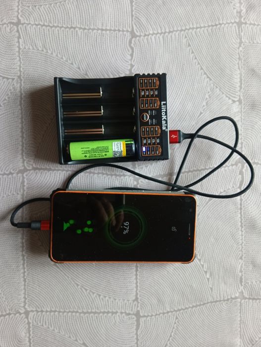 Зарядний пристрій LiitoKala Lii-402 літій іонних акумуляторів