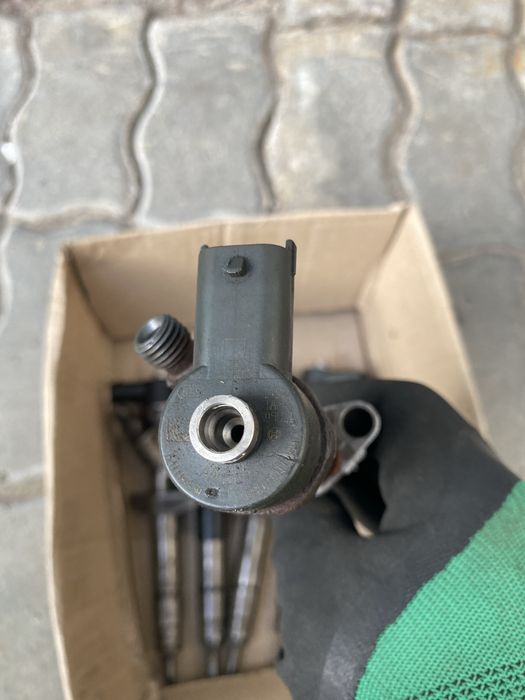 Форсунка рено мастер 2.2 та 2.5 мовано трафік лагуна еспейс перевірена