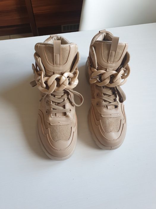 Buty sportowe za kostkę r.39