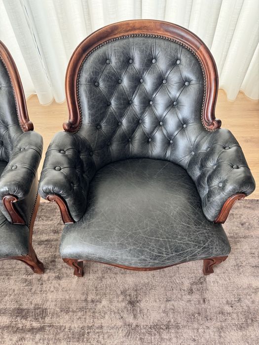Poltronas Vintage Chesterfiel em pele