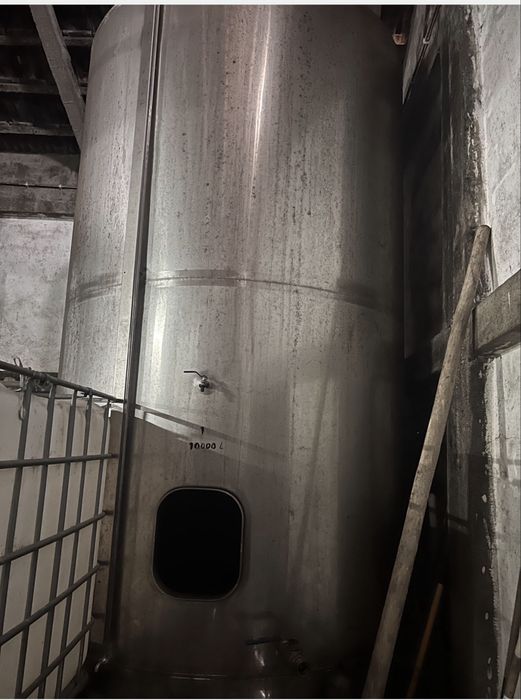 5 Cubas de Inox usadas para vinho