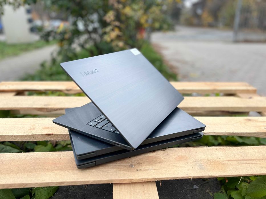 Ноутбук Lenovo V330-14IKB·i5-8250U·8GB+SSD 256·14"Full HD·Гарантія