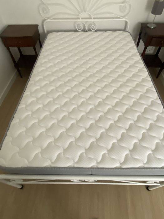 Vendo cama de ferro s/ colchao
