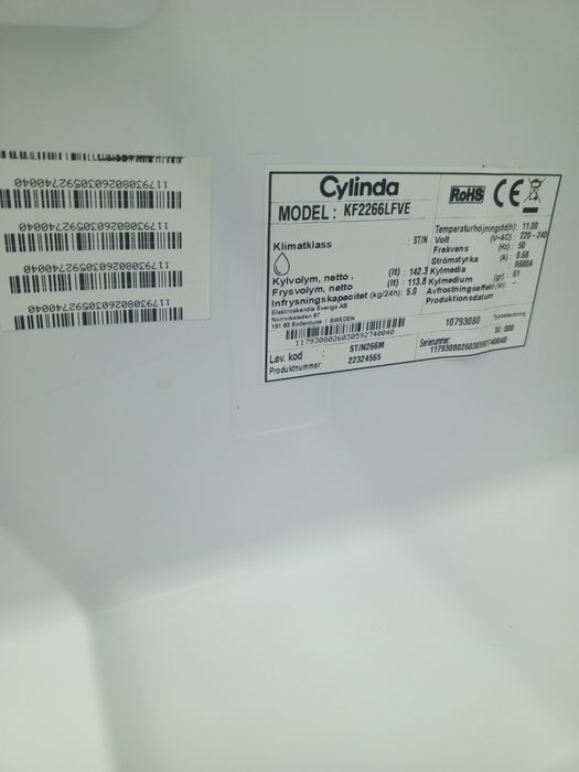 Wąska zamrażarko - lodówka Cylindra, made in Sweden