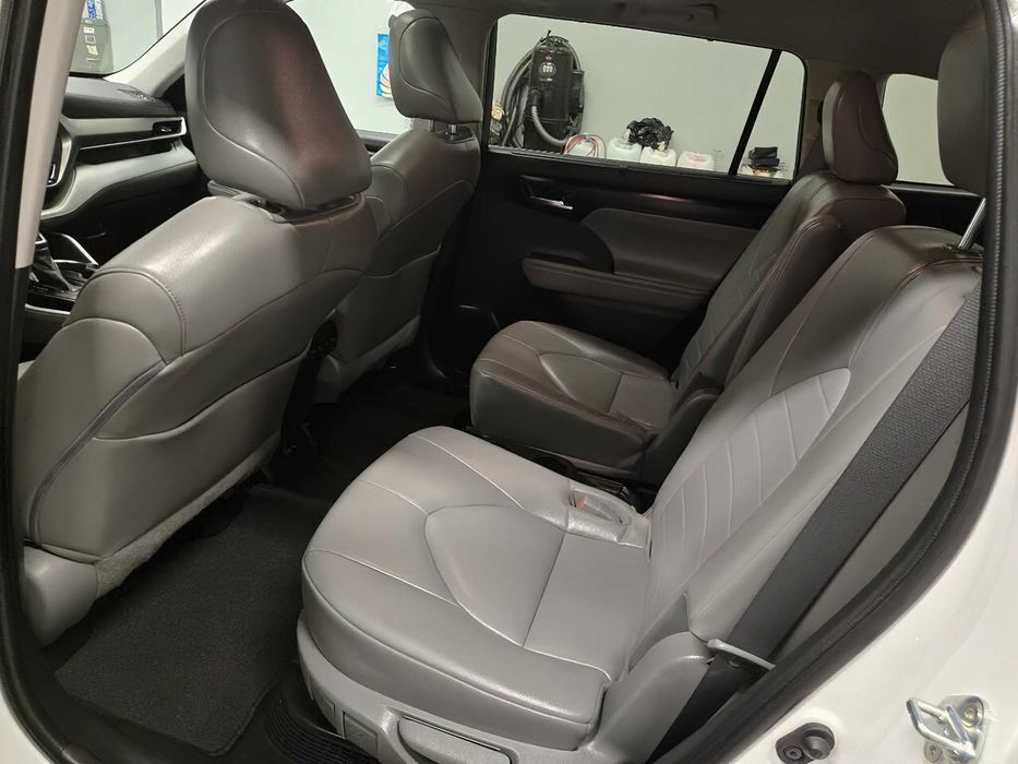 Toyota Highlander Hybrid Platinum      2022