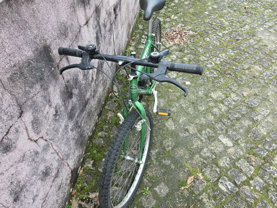 Bicicleta BTT OTEC verde