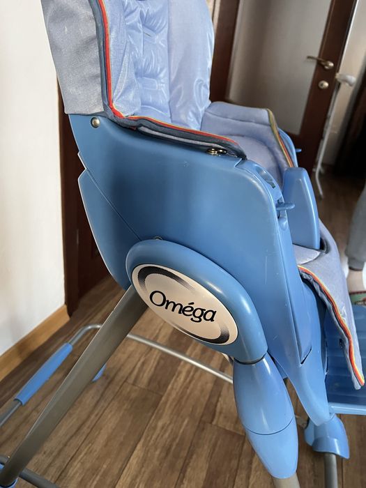 Стільчик для годування