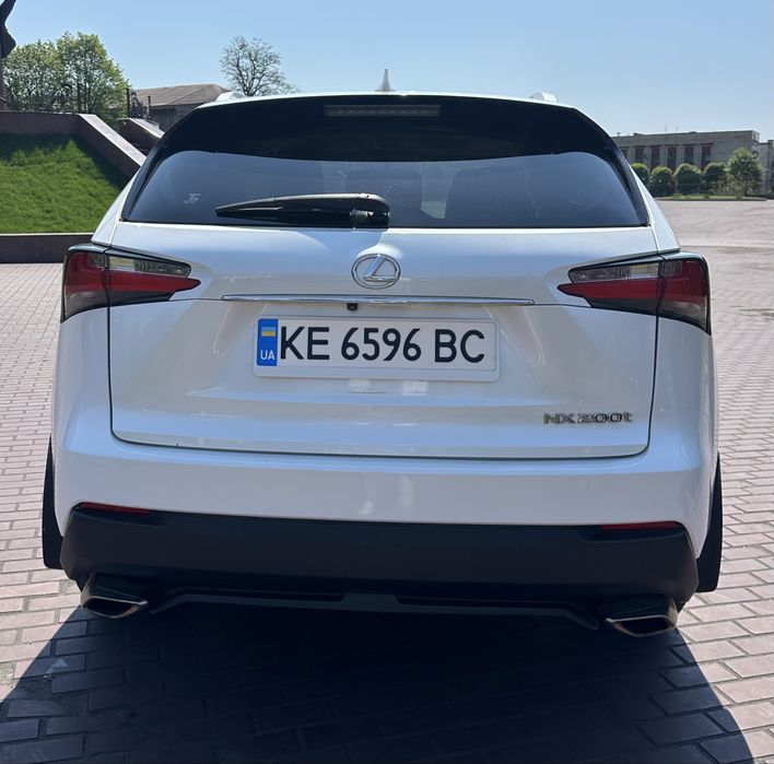 Продам Lexus NX200t 2017 2.0t бензин полный привод