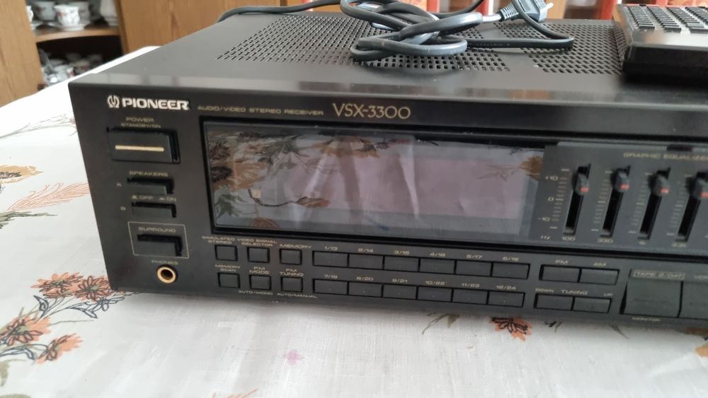 Amplituner Pioneer VSX-3300 z pilotem