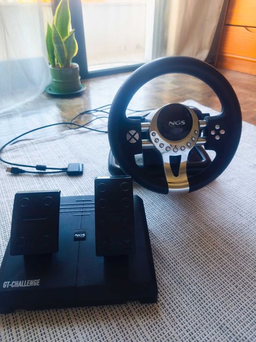Volante NGS GT-Challenge + Pedais (PC / PS2 / PS3)