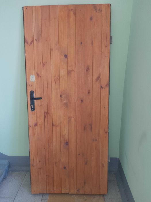 Двері вхідні металеві