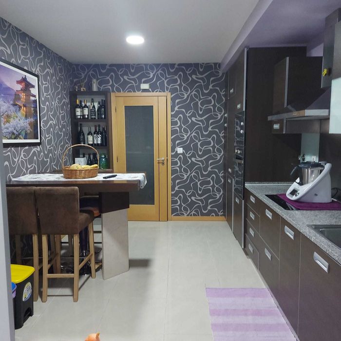 Mesa Cozinha  Balcão Wengue c/ perna mármore