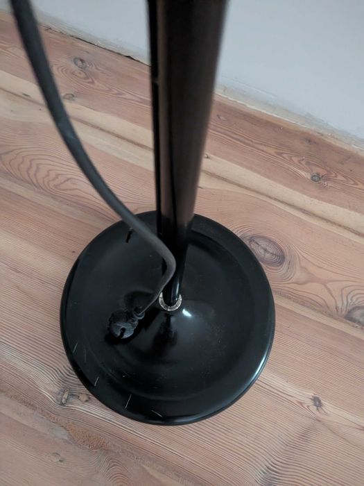 IKEA SVARTNORA – industrialna lampa podłogowa loft, czarna